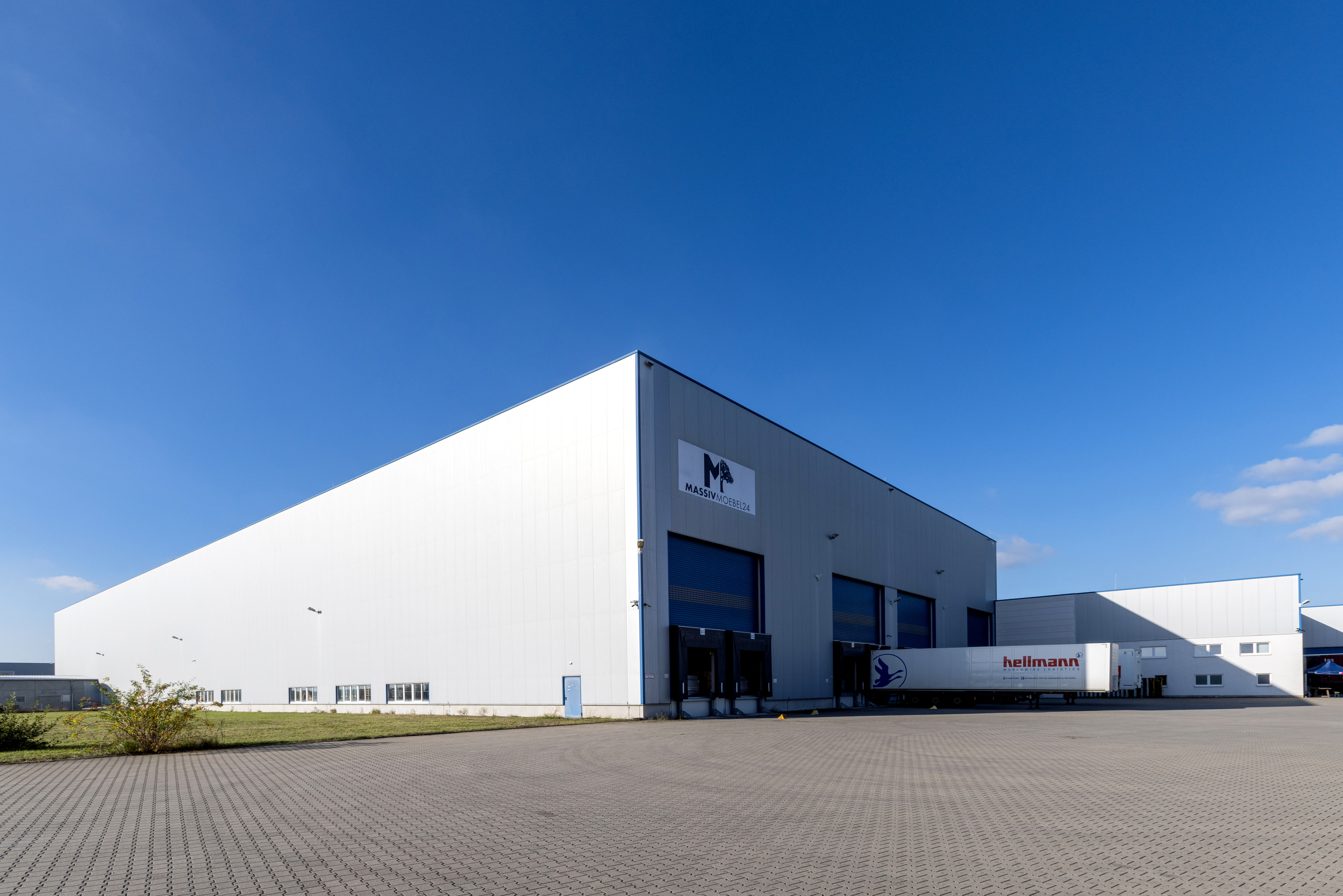 Massiv Möbel 24 GmbH – Logistikstandort Dessau